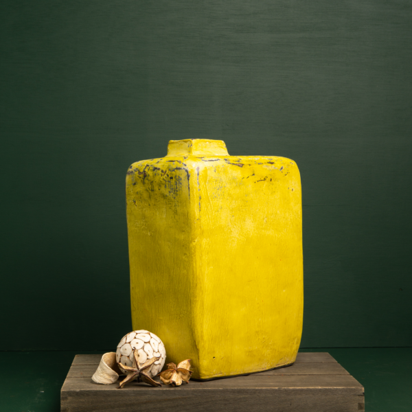 Mingxia Blossom - Terracotta Vase