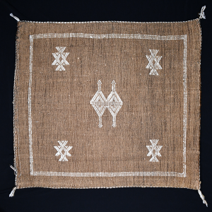 Sahara Threads (White ornament)