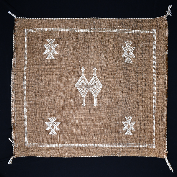 Sahara Threads (White ornament)